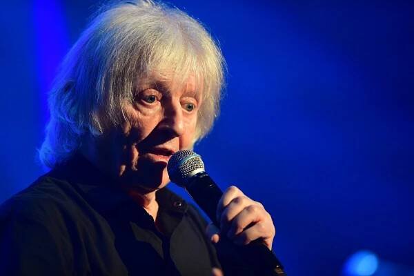 Václav Neckář zazpíval v Hořovicích s příbramským sborem Canzonetta