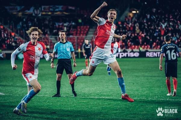 SK Slavia Praha x Sevilla FC 4:3 (Eden) / fotogalerie blackart.cz