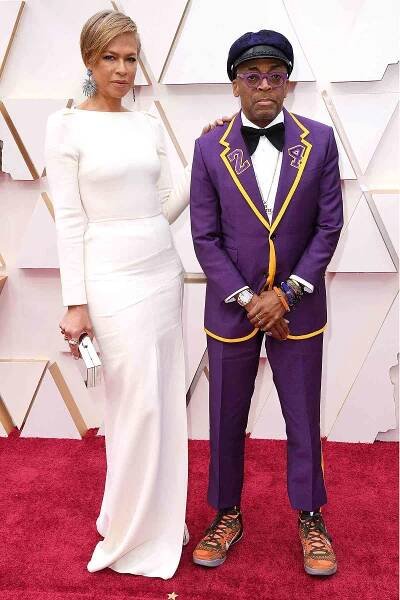 Spike Lee Pays Tribute to Kobe Bryant on the Oscars Red Carpet in a Purple and Gold Gucci Suit
