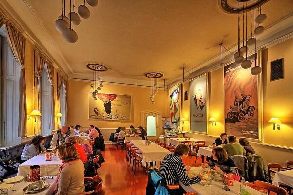 Apartmán At Cafe Louvre v Praze | Oficiální stránka