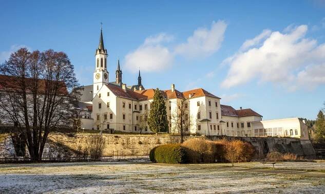 Klášter Vyšší Brod - Resort Pasečná - Ubytování Lipno