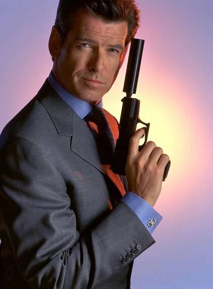 Agent 007 Pierce Brosnan má malér: Za tuhle fotku k soudu!