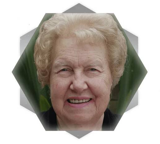 Cannon, Dolores_hexagon frame