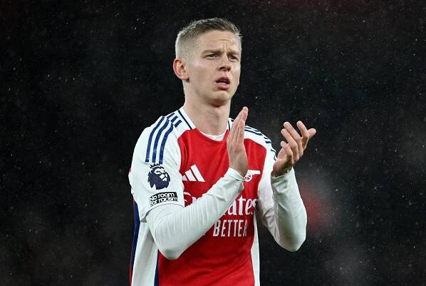 Arsenal’s Oleksandr Zinchenko applauds fans after the Premier League match against Nottingham Forest at Emirates Stadium, London, on November 23, 2024. (Source: Getty Images)