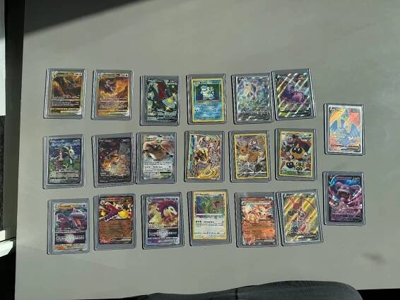 NEJLEPŠÍ A NEJDRAŽŠÍ POKÉMON KARTY + SHINY CHARIZARD - Zábava