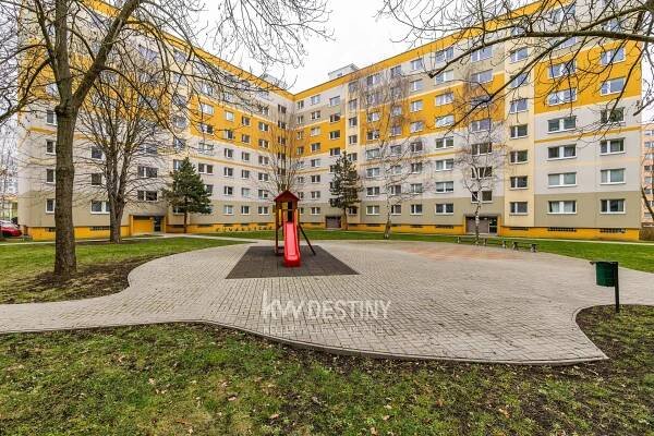 Pronájem bytu 2+kk, 43 m2 - Teplice