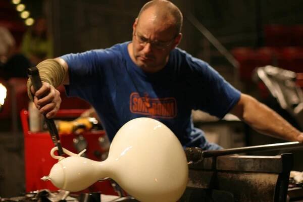 DAVE WALTERS BIOGRAPHY — Schantz Galleries Contemporary Glass
