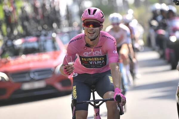 21. etapa Giro d’Italia 2023: Cavendish vyhral svoju poslednú etapu, Roglič dekorovaným kráľom