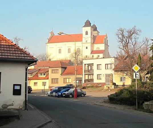 Soubor:Bojkovice, kostel.jpg – Wikipedie