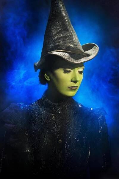 Review of Wicked the Musical - Five Adventurers