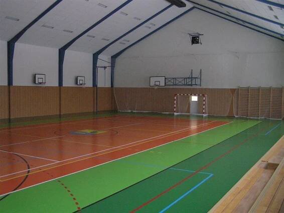 Sportovní hala - Oficiální stránky obce Moravský Písek