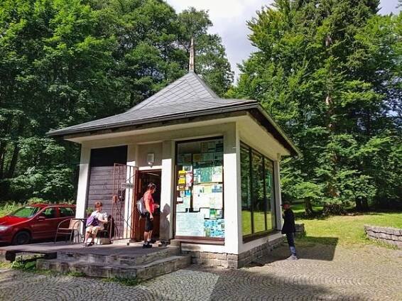 Informační centrum Domeček pokladů Karlova Studánka foto 3
