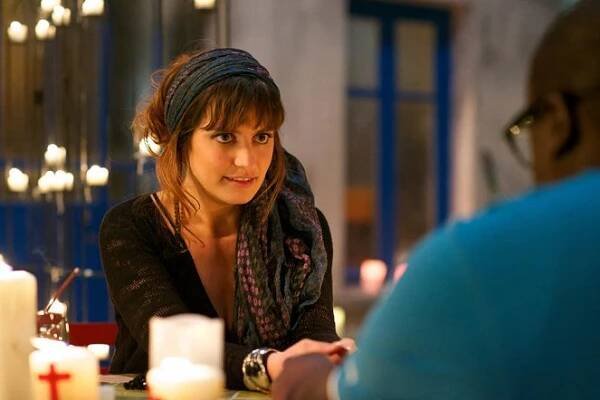 Nos chers voisins - Z filmu - Laëtitia Milot