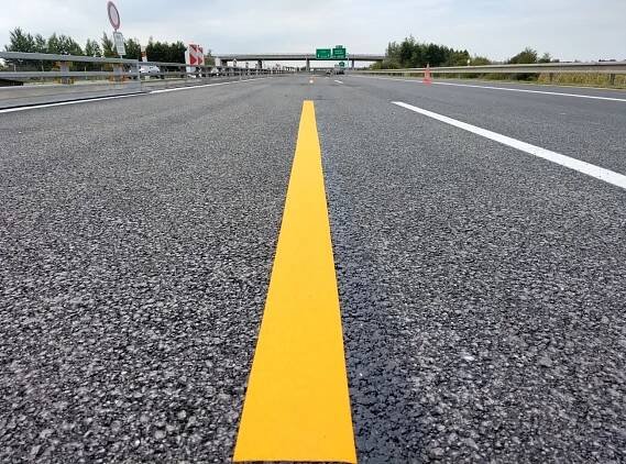 Změna přechodného dopravního značení na D11 a D35 - Ředitelství silnic a dálnic s. p. pro Královéhradecký kraj