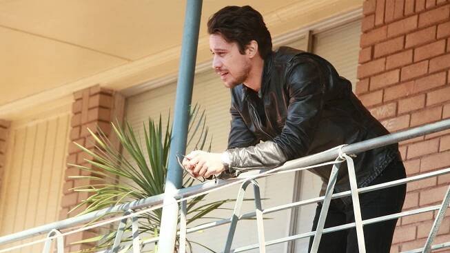 Královna jihu - Coge Todo lo Que Puede Llevar - Z filmu - Peter Gadiot
