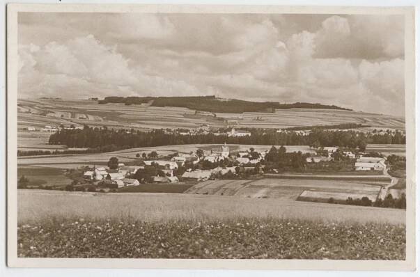 DOBEŠOV - Pelhřimov