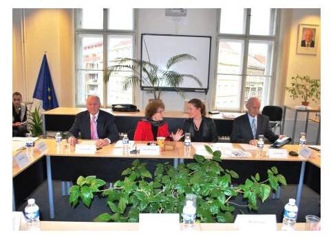 University College Prague - Vysoká škola mezinárodních vztahů a Vysoká škola hotelová a ekonomická, s.r.o. foto 3