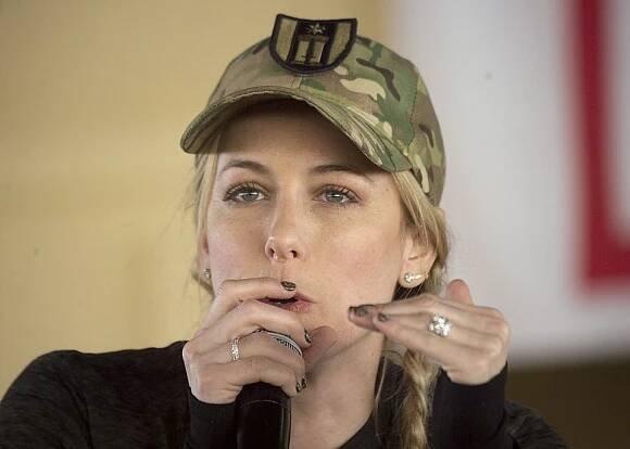 Iliza Shlesinger - Wikipedia