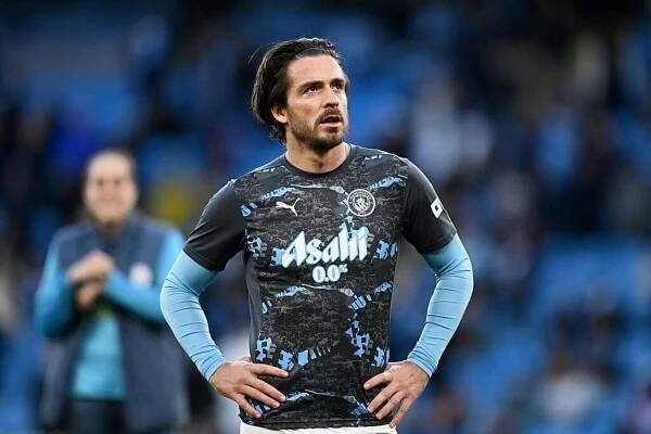 Manchester City má opustit Grealish, už nebude cestovat na MS klubů