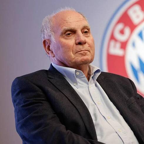 FC Bayern: Uli Hoeneß in Klinik eingeliefert