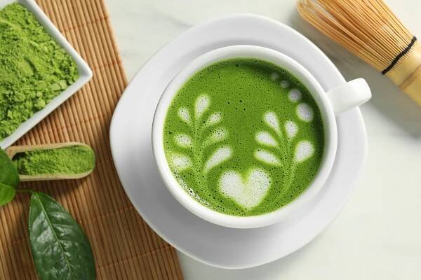 Prevence rakoviny a regulace krevního tlaku: stále více lidí ho volí místo kávy – čaj matcha - ikura.cz
