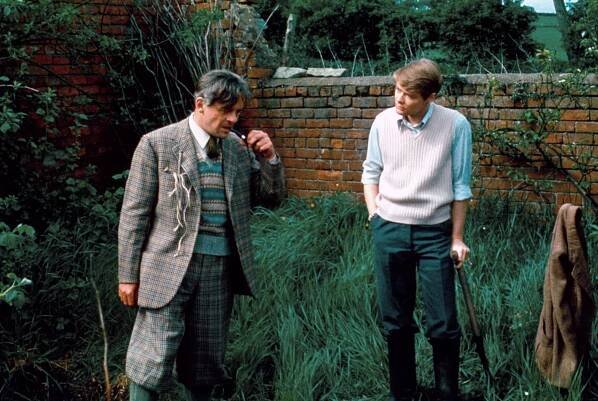 Všechny velké a malé bytosti - Z filmu - Anthony Hopkins, Simon Ward