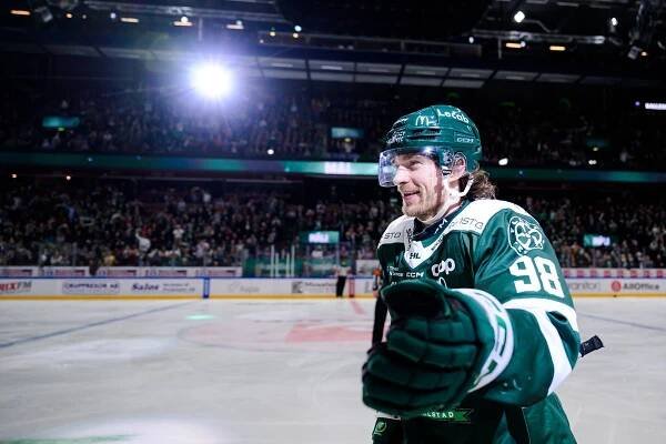 Marián Studenič zostáva hráčom Färjestad BK