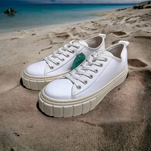 Victoria white cotton canvas trunk sole sneaker made in Spain