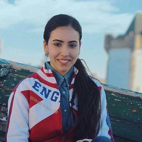 Single Arab Female 37 in London