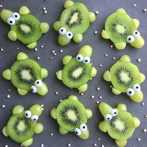 20+ p�vabn�ch a um�leck�ch vy�ez�van�ch postavi�ek a aran�m� z ovoce a zeleniny