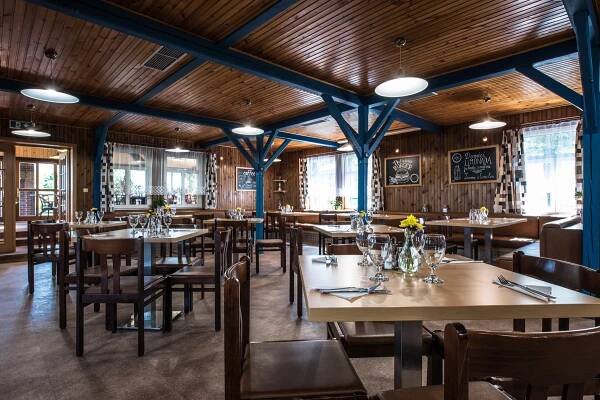 RESTAURACE EMERAN – DE - Sport areál Klíny
