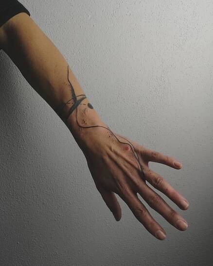 #bodyart #tattoo #art #tattoos #ink #inked #tattooartist #tattooed #tattooart #tattoolife #instatattoo #artist #piercing #i… in 2025 | Forarm tattoos, Tattoos, Line tattoos