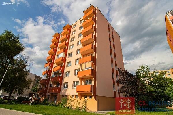 Prodej bytu 3+1 74 m², Dukelských bojovníků, Znojmo