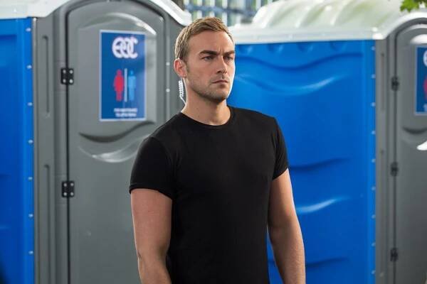 Královská rodina - Passing Through Nature to Eternity - Z filmu - Tom Austen