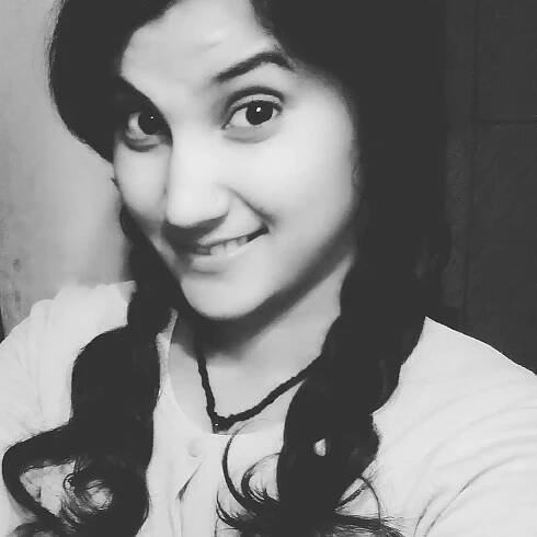 Poonam Bisht 4