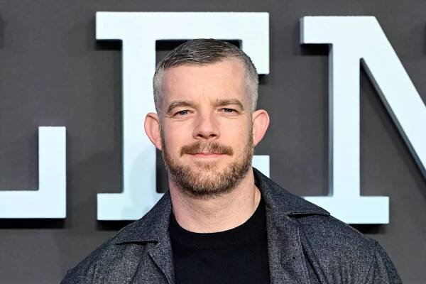 Russell Tovey reveals he ‘envies’ younger queer people who don’t associate sex with death