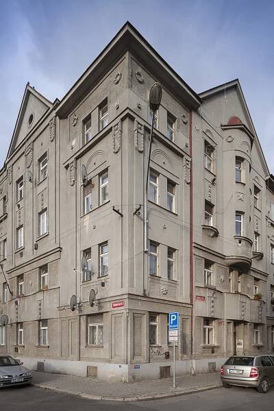 Soubor nájemních domů Lidového stavebního a bytového družstva v Plzni | Objekty | Plzeňský architektonický manuál