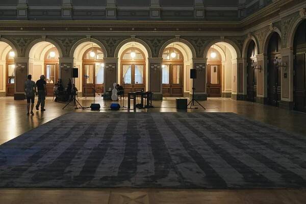 Foto: Slowmotiondancer, Praha – Galerie Rudolfinum, 19. 7. 18