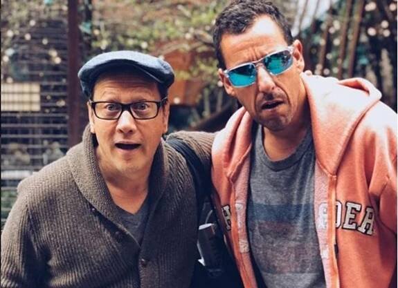 Rob Schneider už dávno není Žába k zulíbání. Poznali byste ho? Jeho žena je ale kus! | TV Nova