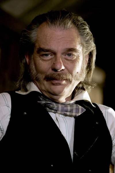 Deadwood - Úplná důvěra (S03E04) (2006)