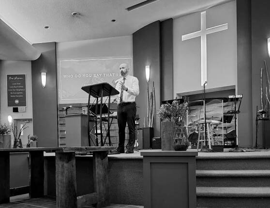 scott-roberts-preaching