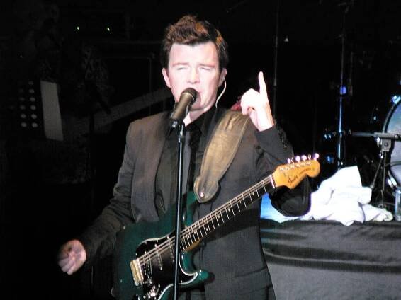 Súbor:Rick Astley2.jpg
