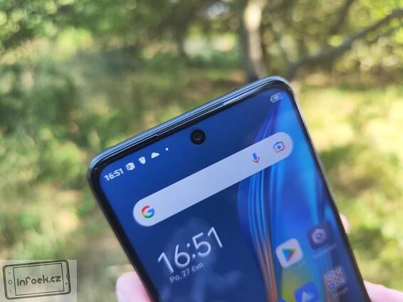 RECENZE: TECNO Spark 8 Pro – 128 GB úložiště a 33W nabíjení do 4 tisíc Kč – Infoek.cz