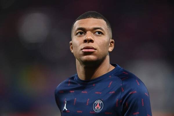 Paris Saint Germain zařadil Mbappého zpět do prvního týmu