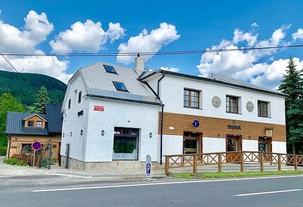 Strašák v obci Ostravice se proměnil v magické místo s názvem Ostravický Dvorek