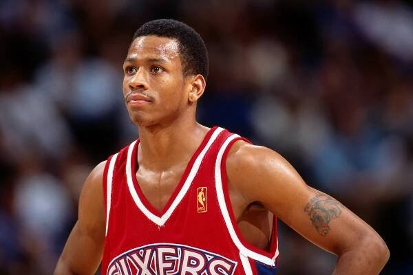 Allen Iverson #3 of the Philadelphia 76ers looks on