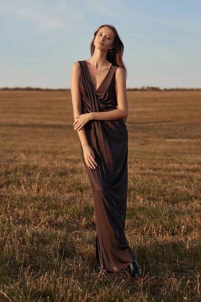 Elena Grebenetska - Shine bright