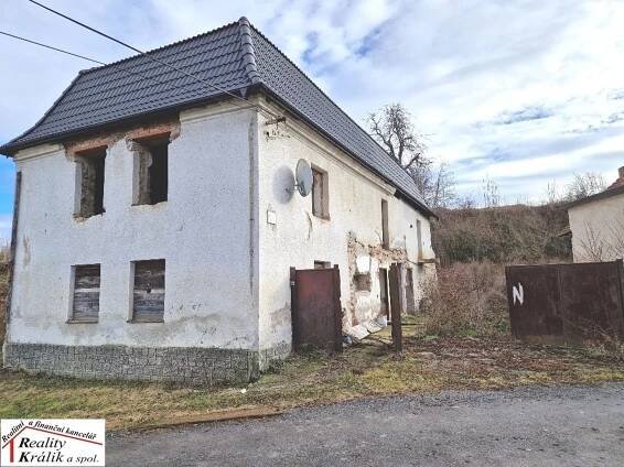 Dvoupatrový dům s podkrovím a zahradou, 3km od K.Hory - Kutná Hora