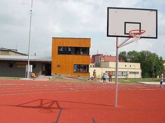 Žatec má moderní sportoviště, dnes tam otevřeli Mládí