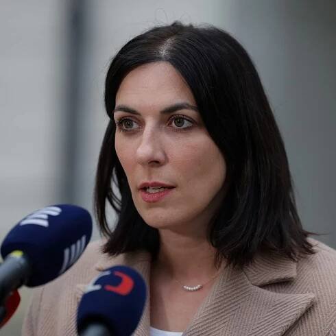 Pekarová Adamová z kola ven. ANO svolává schůzi k odvolání předsedkyně Sněmovny